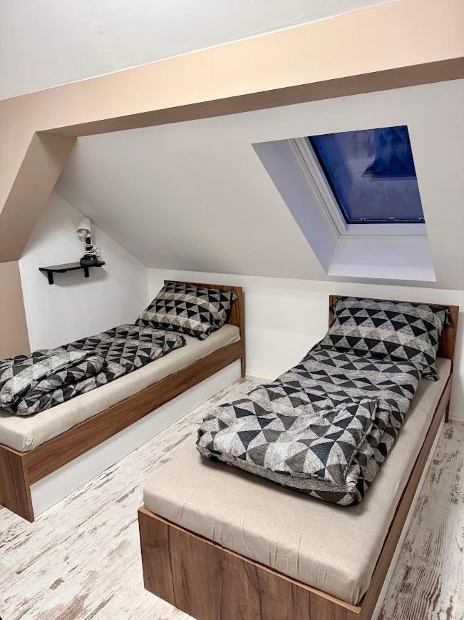 Kuriozum Vendeghaz Hotel Szeged Kültér fotó